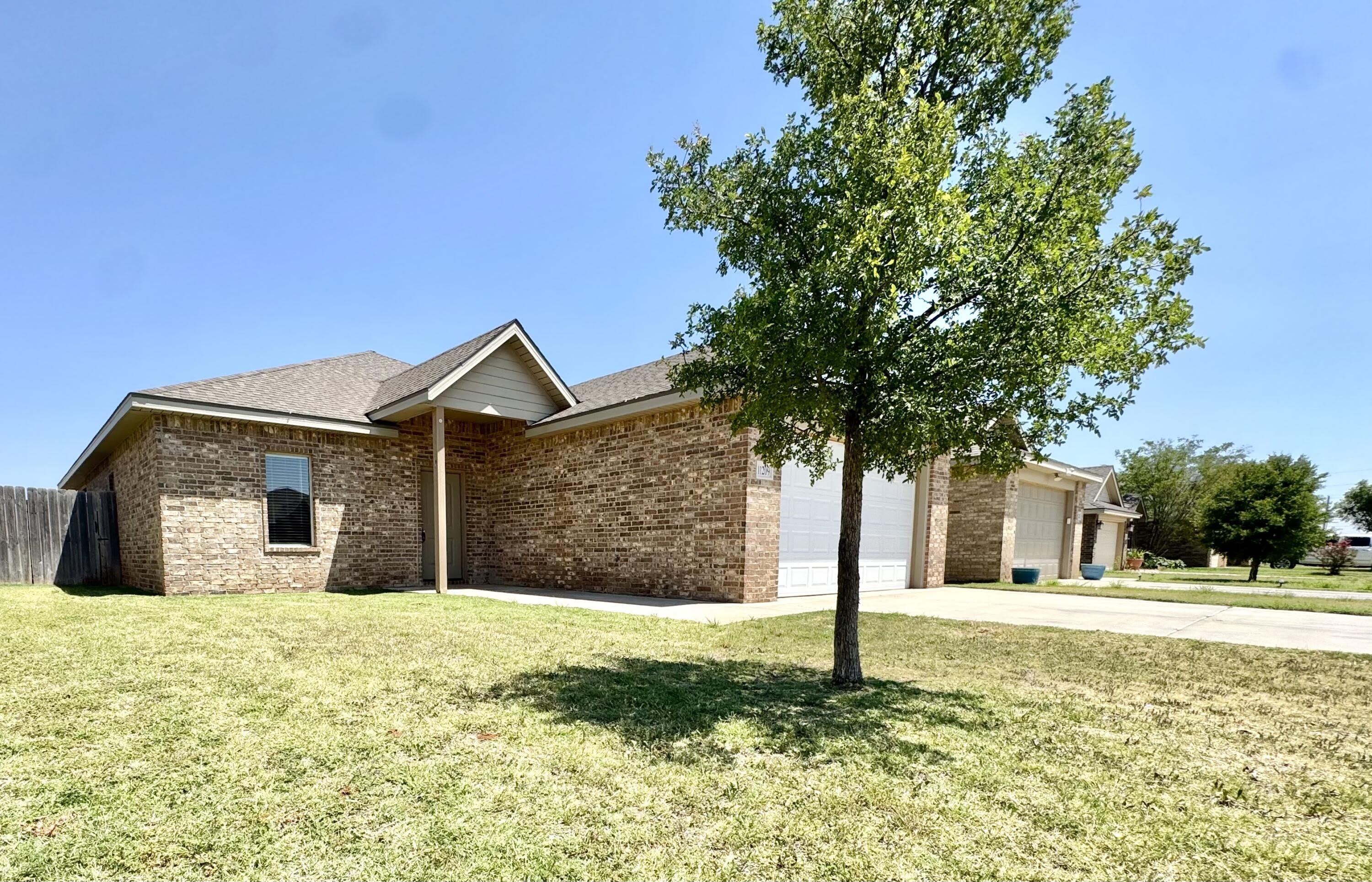 11209 Akron Avenue – photo 2