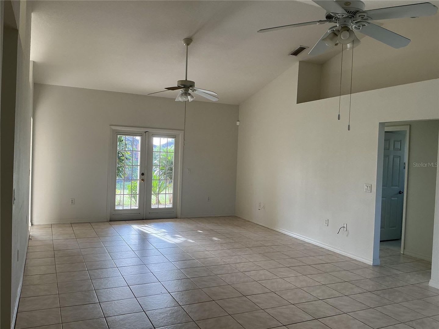 2700 S. Biscayne Drive – photo 3