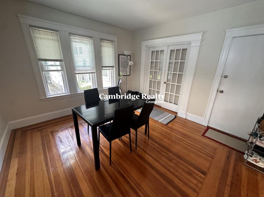 24-26 Burnham St. – photo 2