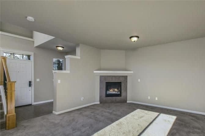 Spacious home with bonus room in NE Bend! – photo 2