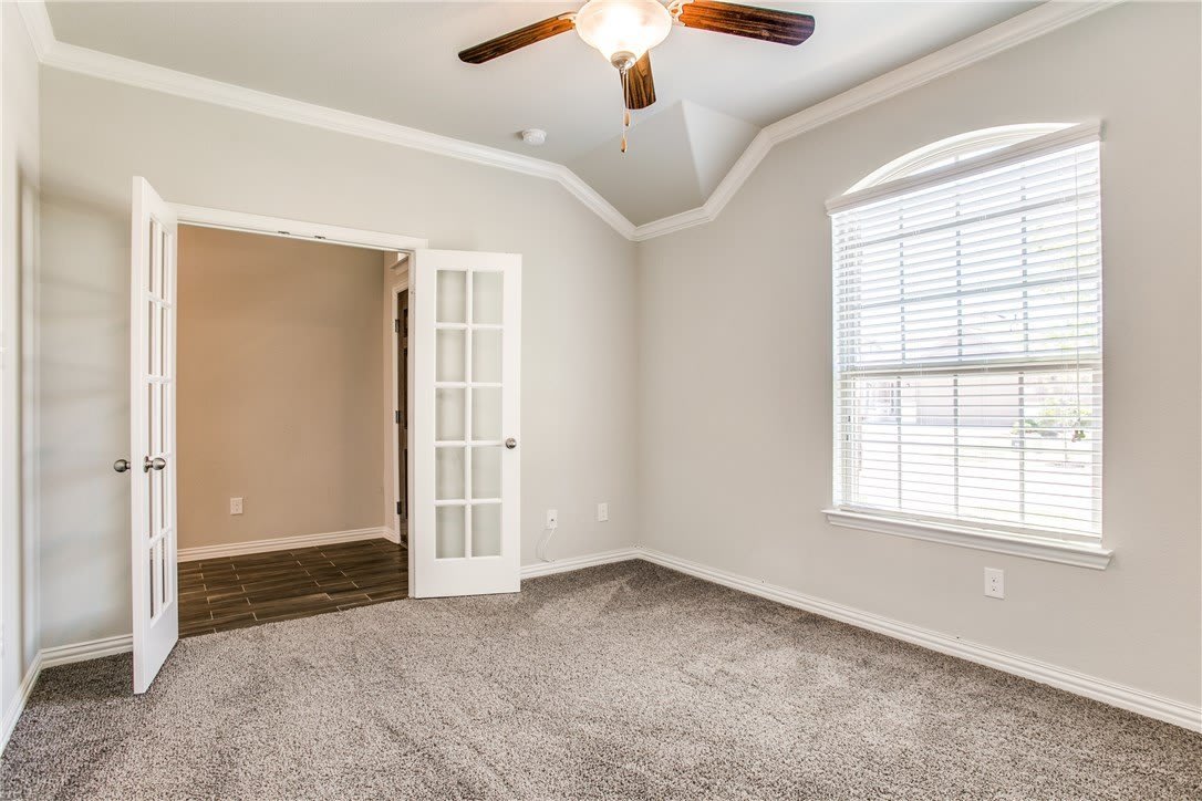 2404 Prospect Park Lane – photo 2