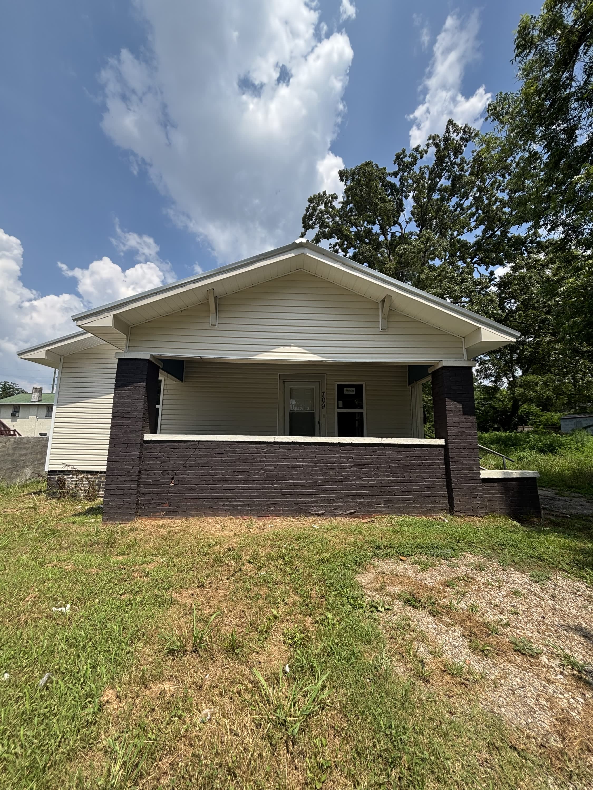 709 30th Street Southwest – photo 1