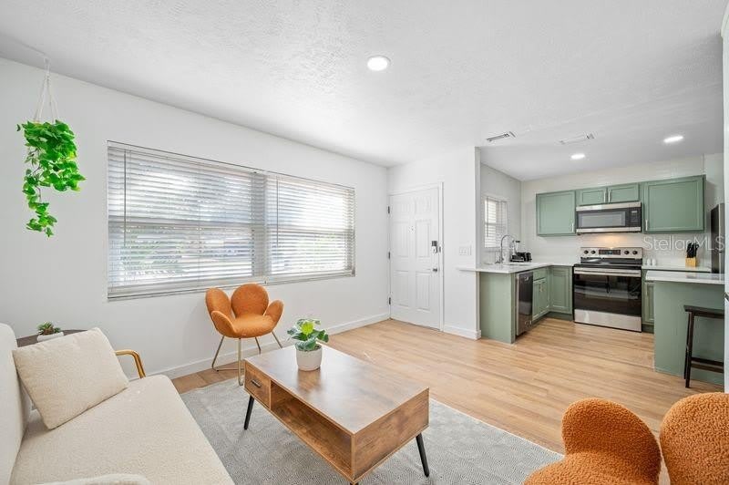 4409 W PEARL Avenue – photo 4