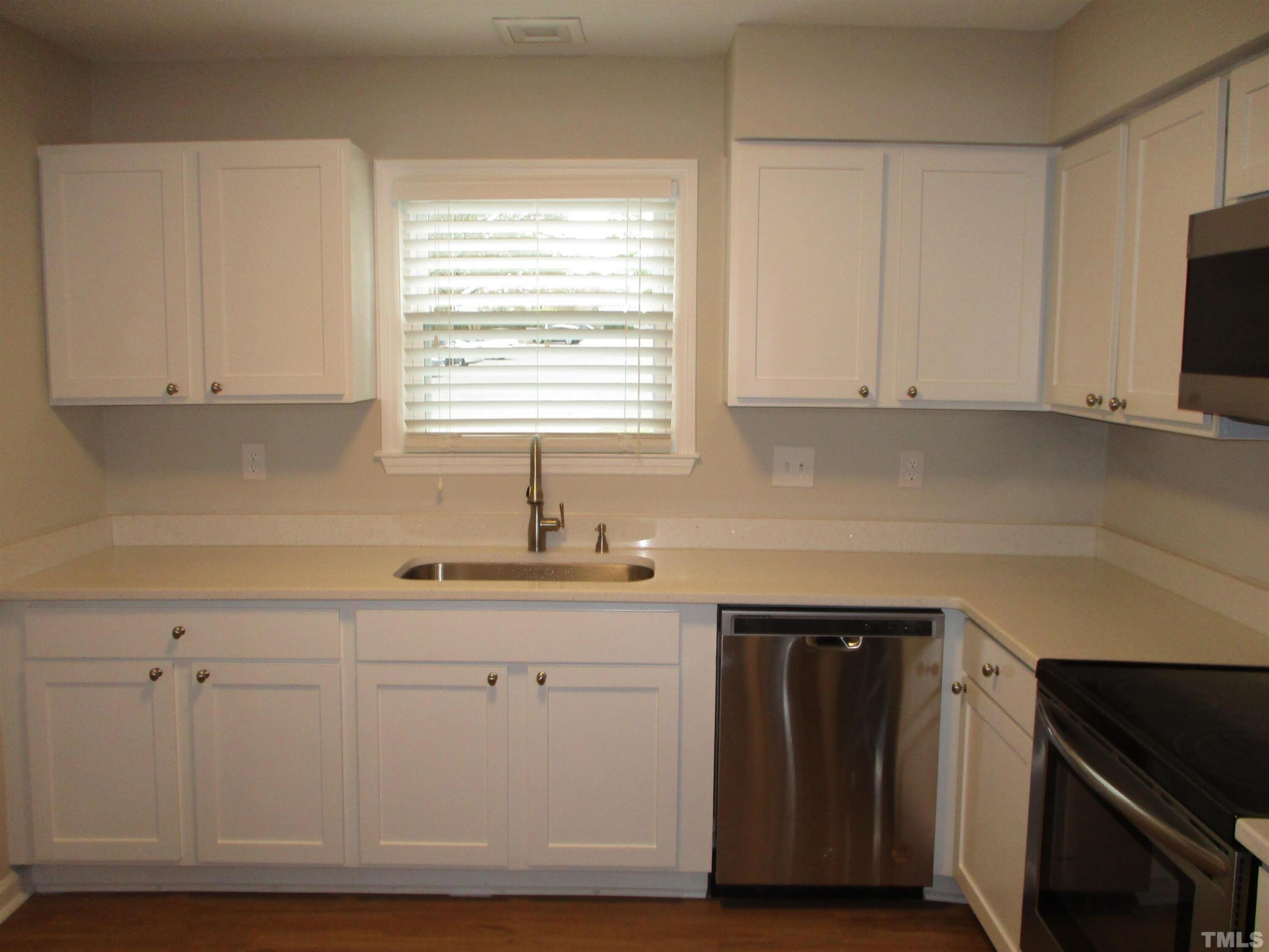 6435 New Market Way – photo 3