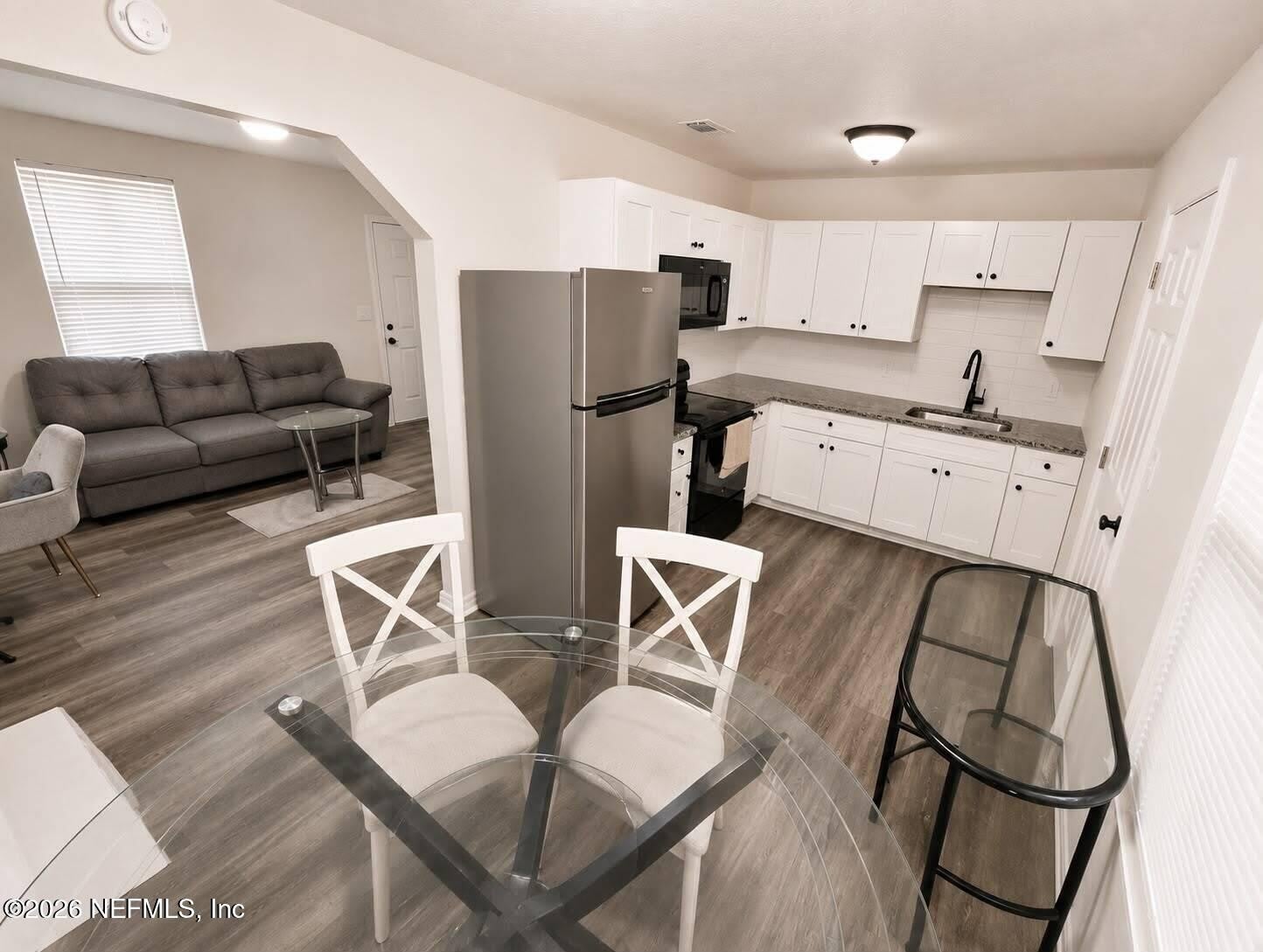5020 CAMPENELLA Drive – photo 2