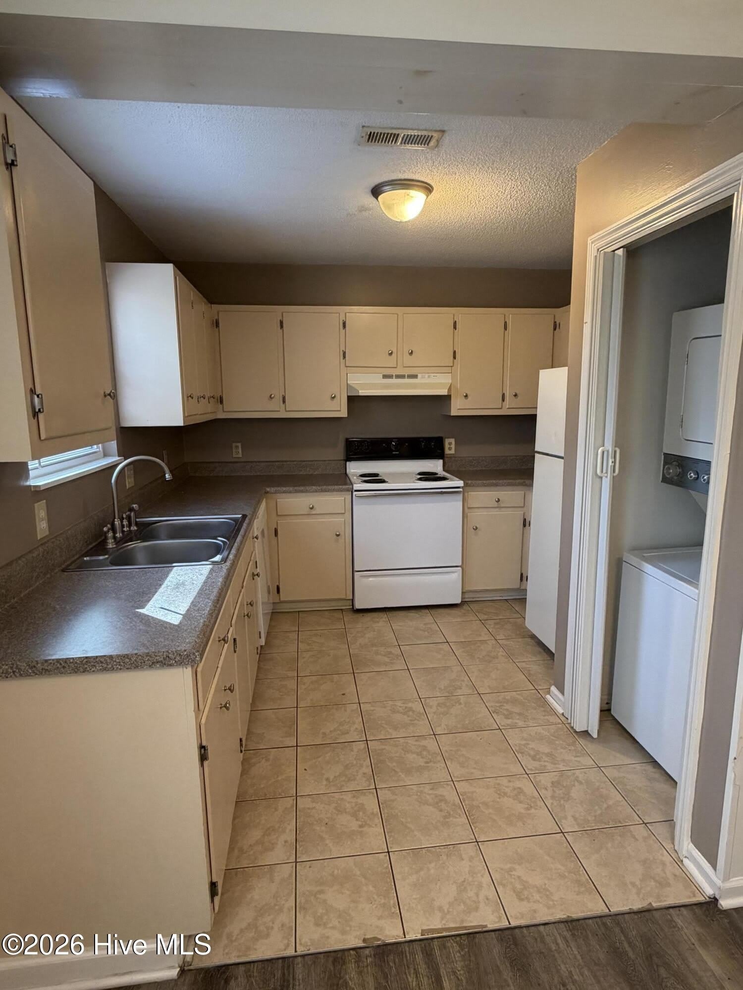 221 Cordell Circle – photo 5