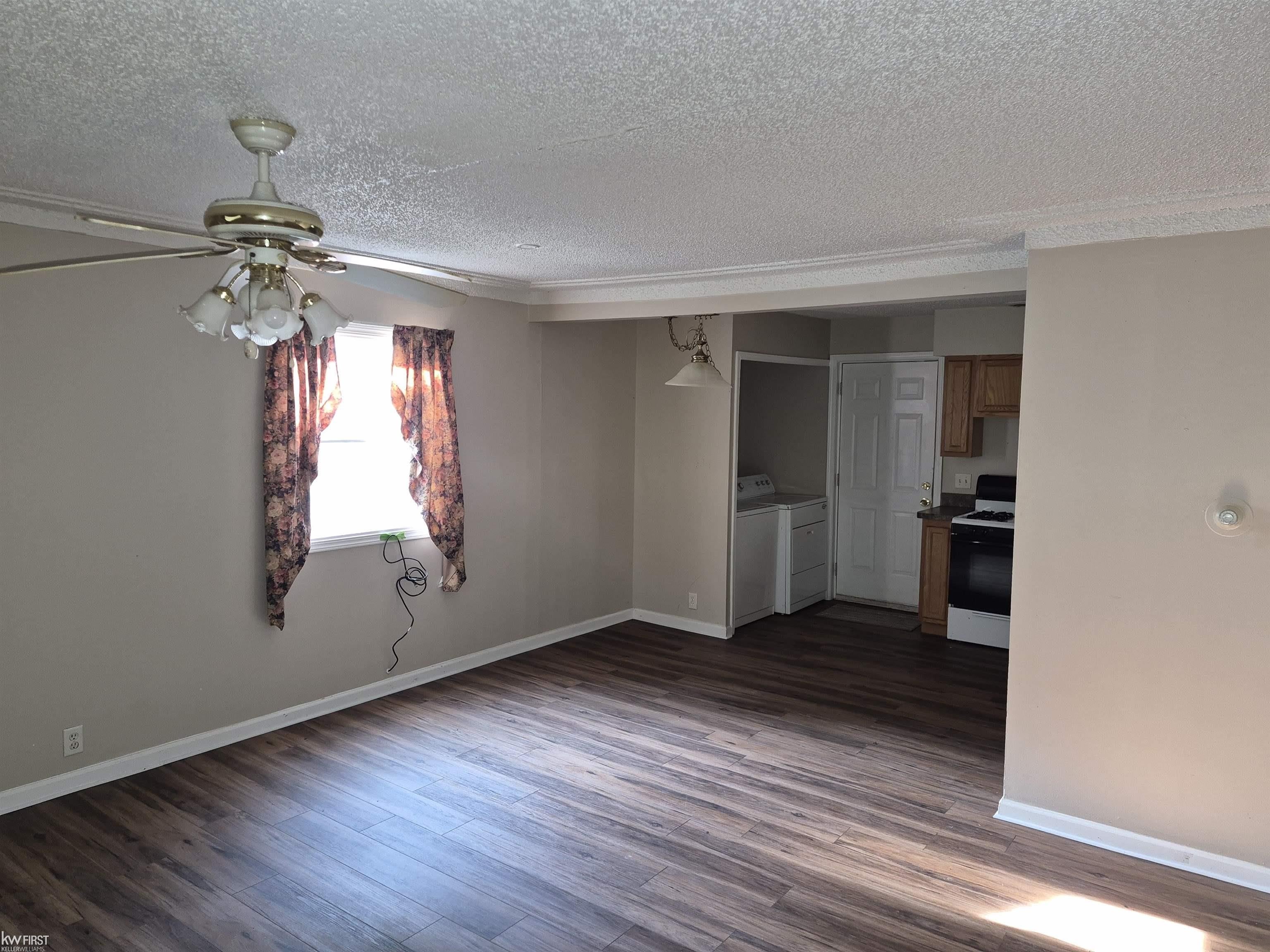 3118 Wyoming Avenue – photo 4
