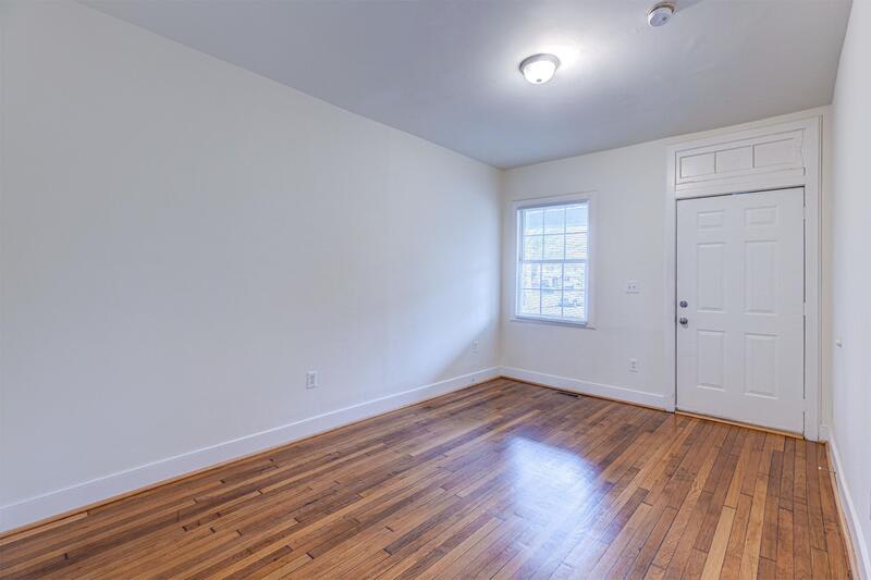 2922 Noble Ave. A – photo 2