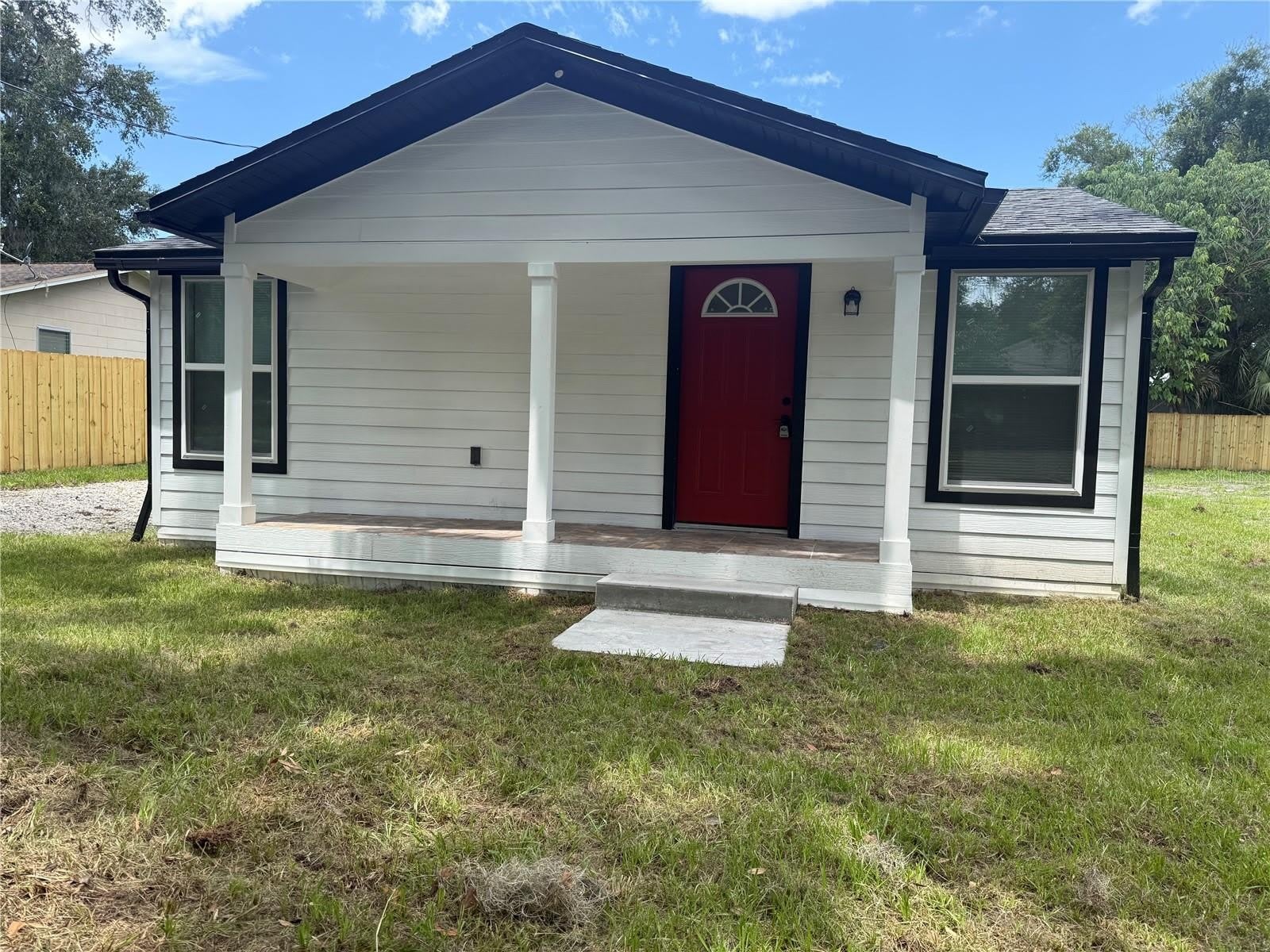225 E WARREN Avenue – photo 2