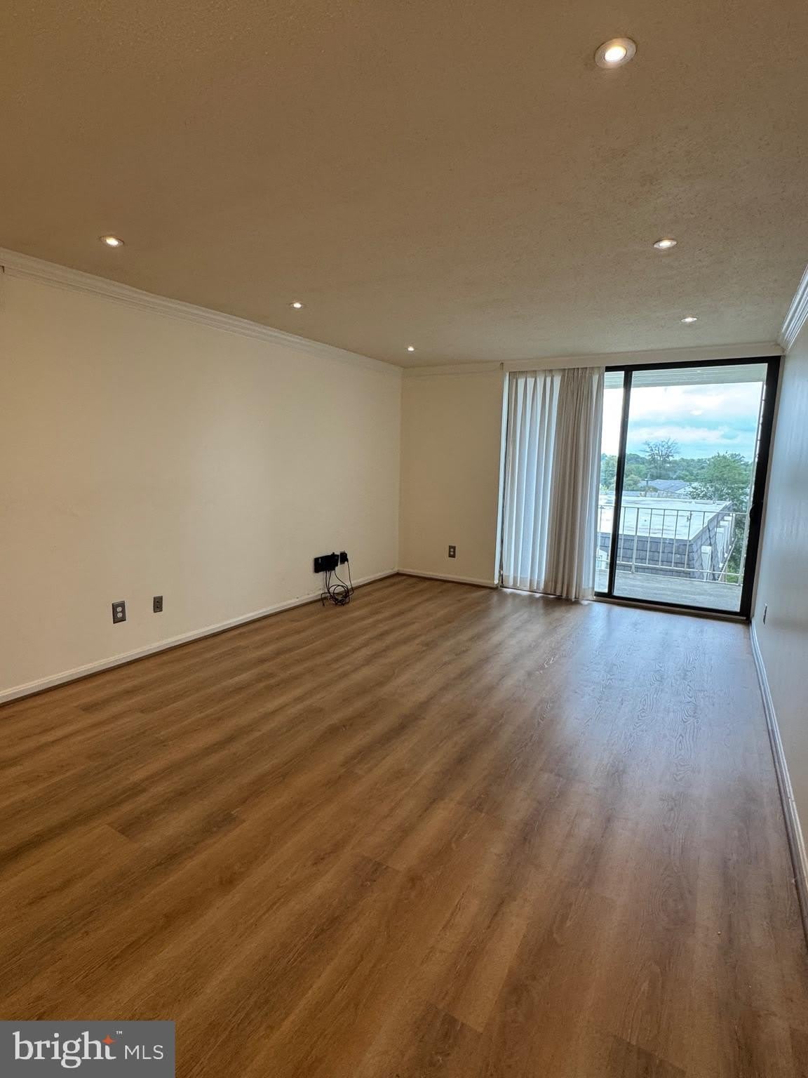 3115 PATRICK HENRY Drive – photo 2
