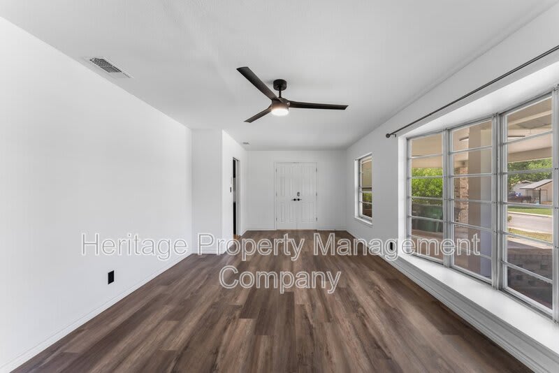 3614 Versailles Drive – photo 5