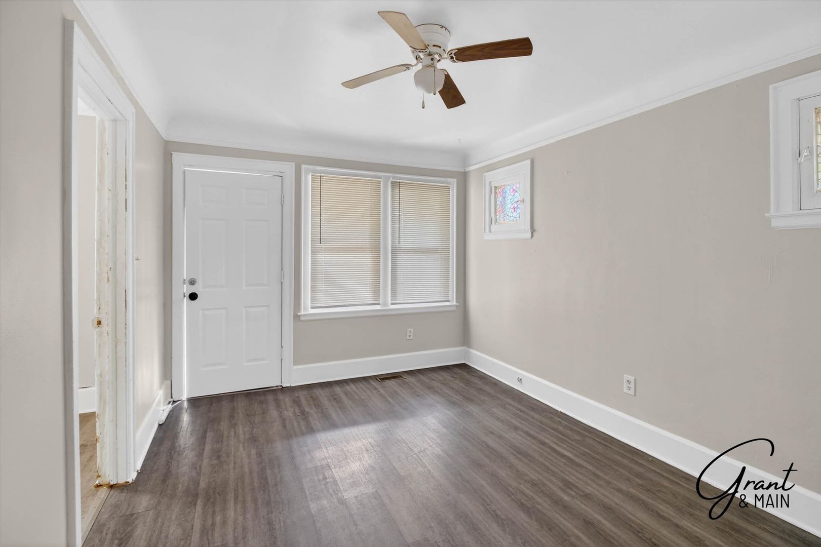 1250 3 Bedroom Bungalow – photo 5