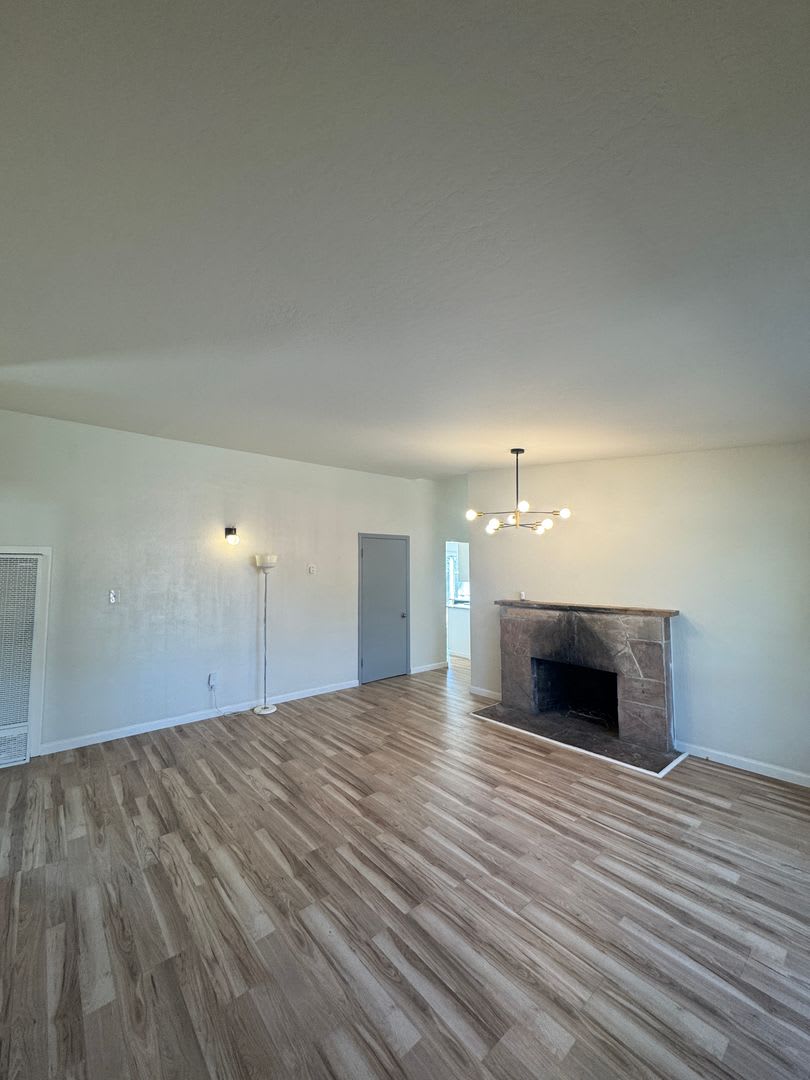 Move-in ready 4-bedroom, 2-bathroom house – photo 2