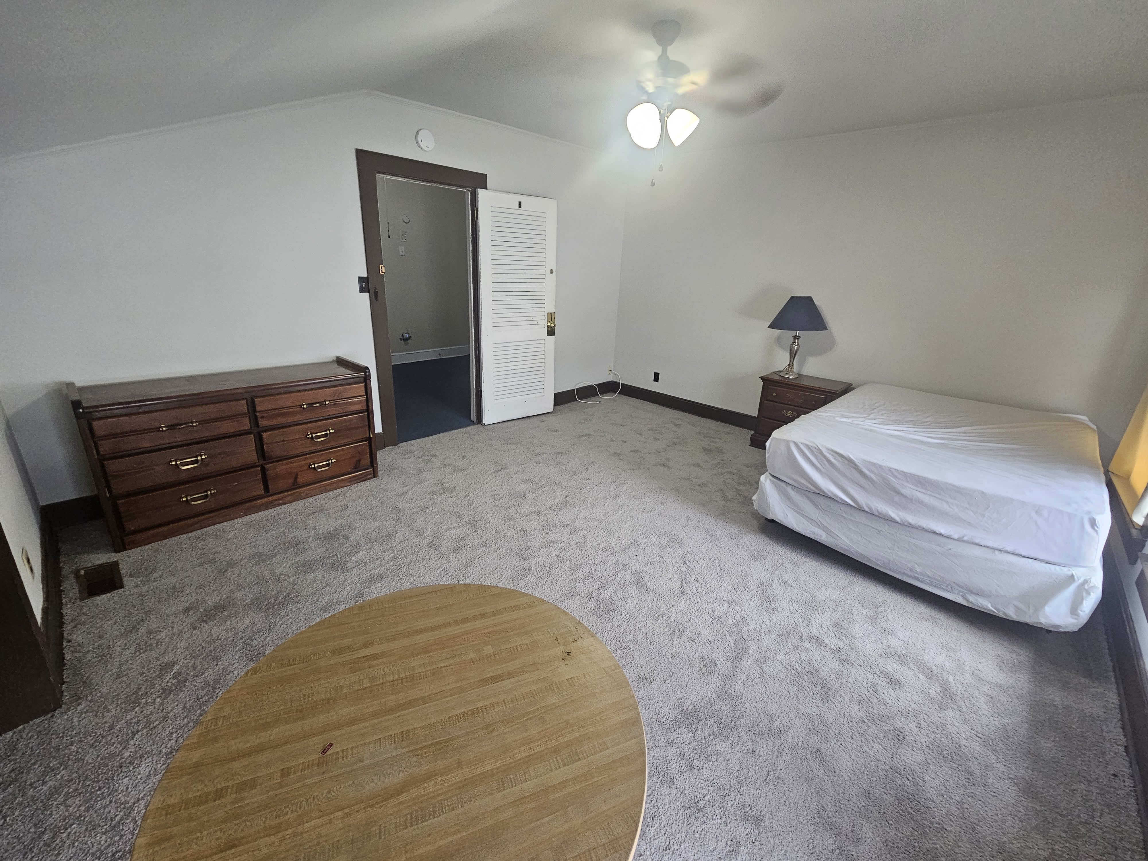 1509 W Friendly Ave – photo 2