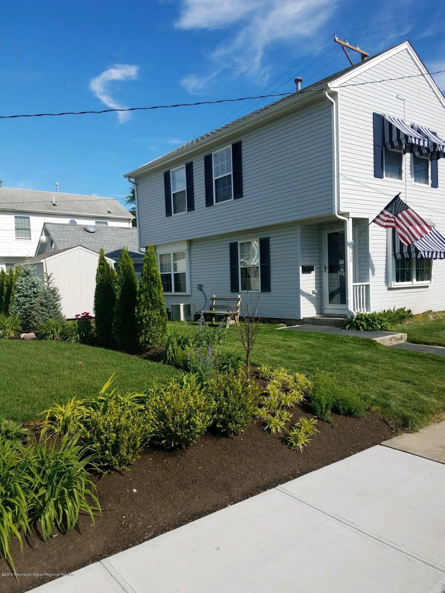 520 3rd Avenue – photo 1