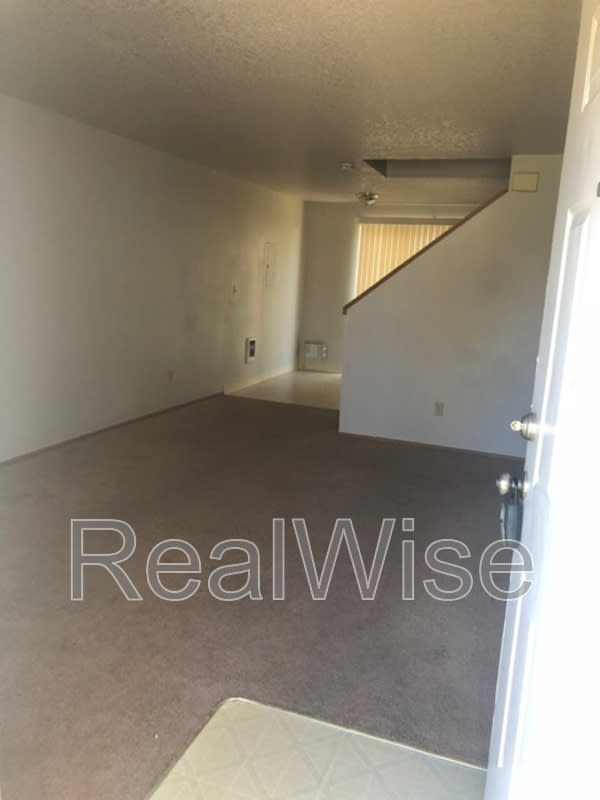 2933 SE 38th Court – photo 4