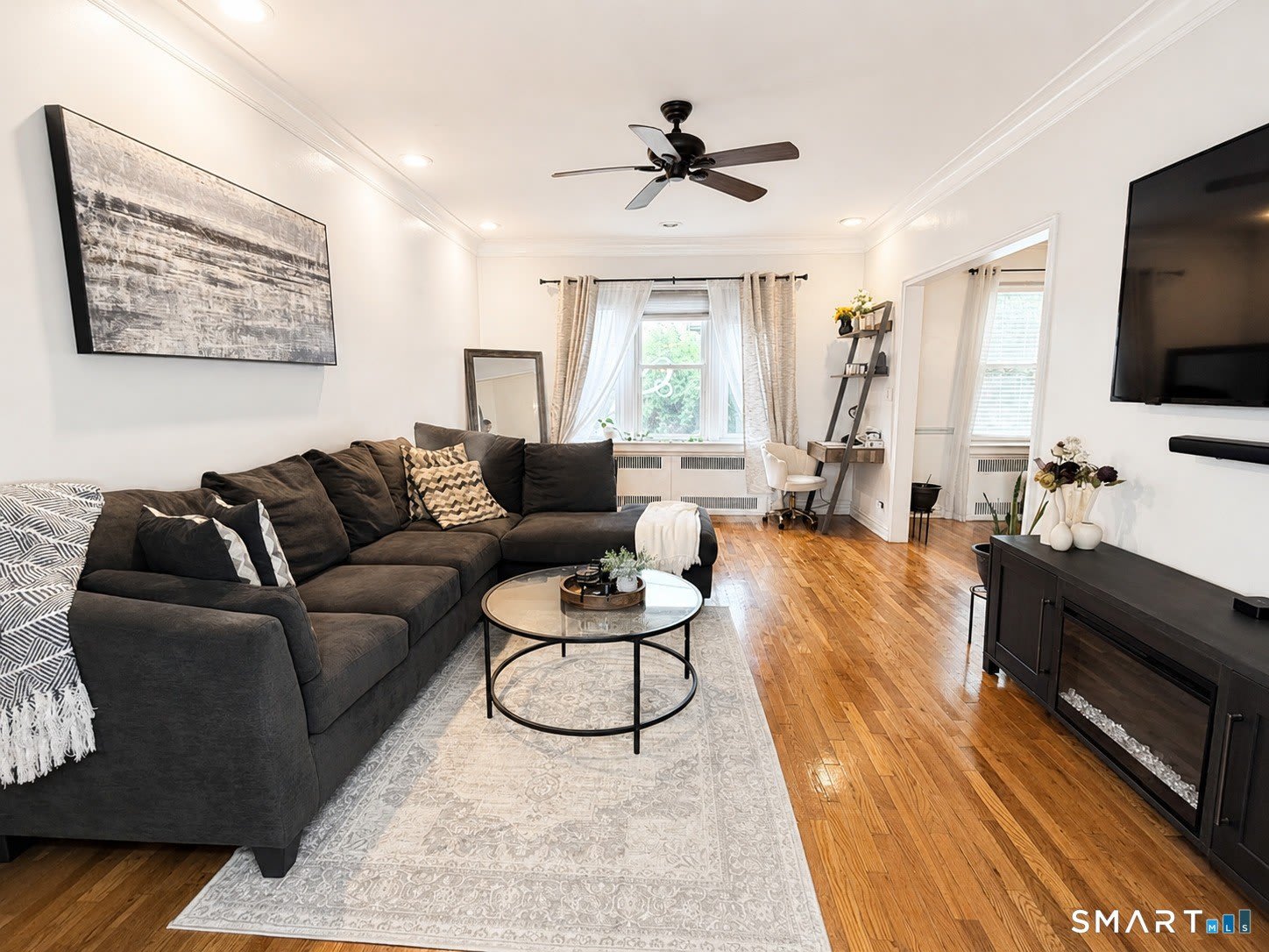 70 Strawberry Hill Avenue – photo 1