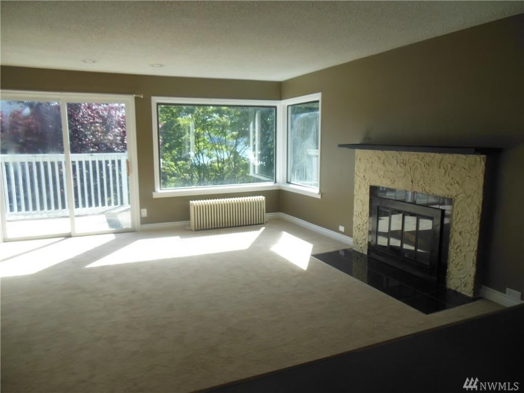 10742 Durland Avenue Northeast – photo 3