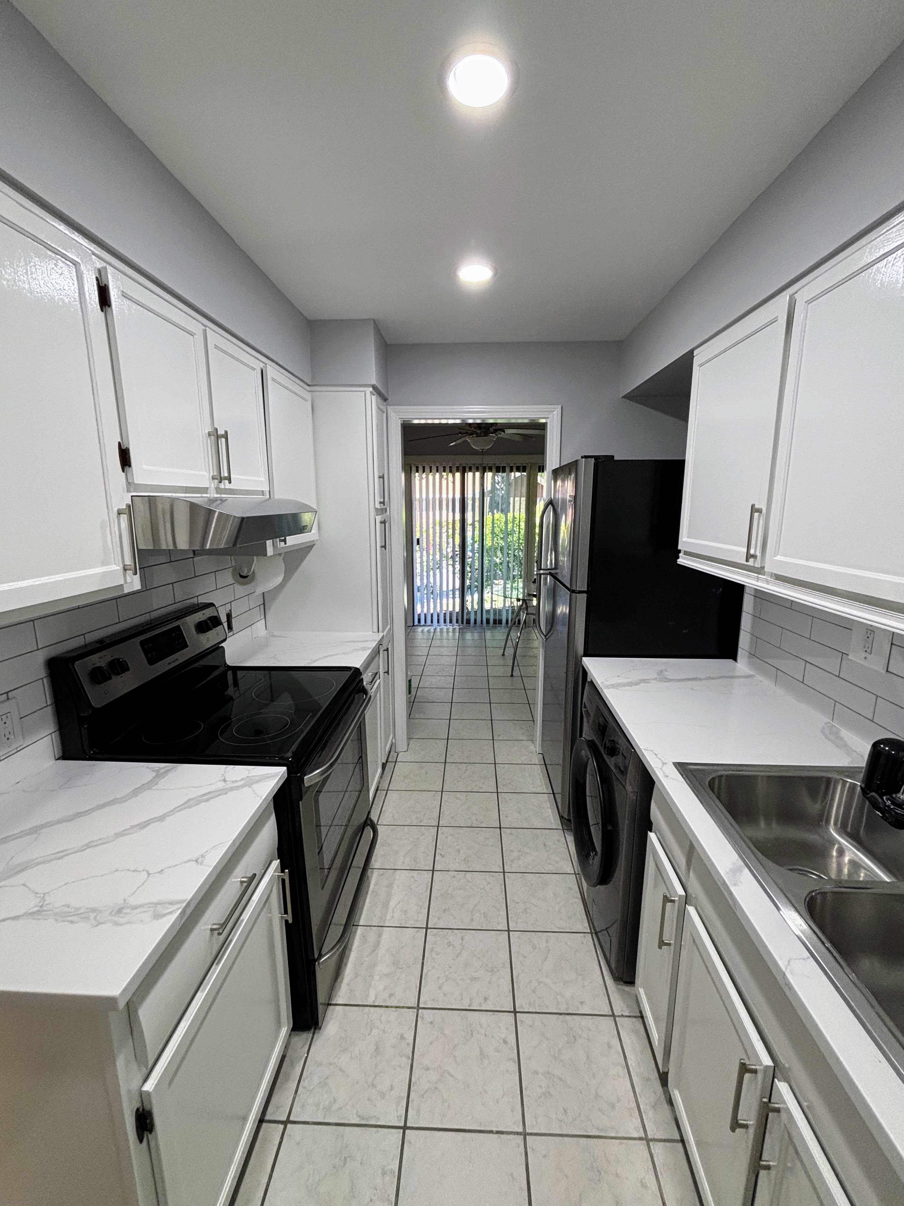 164 Kennedy Drive – photo 2
