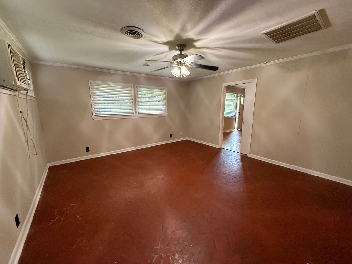 247 Russell Rd – photo 4