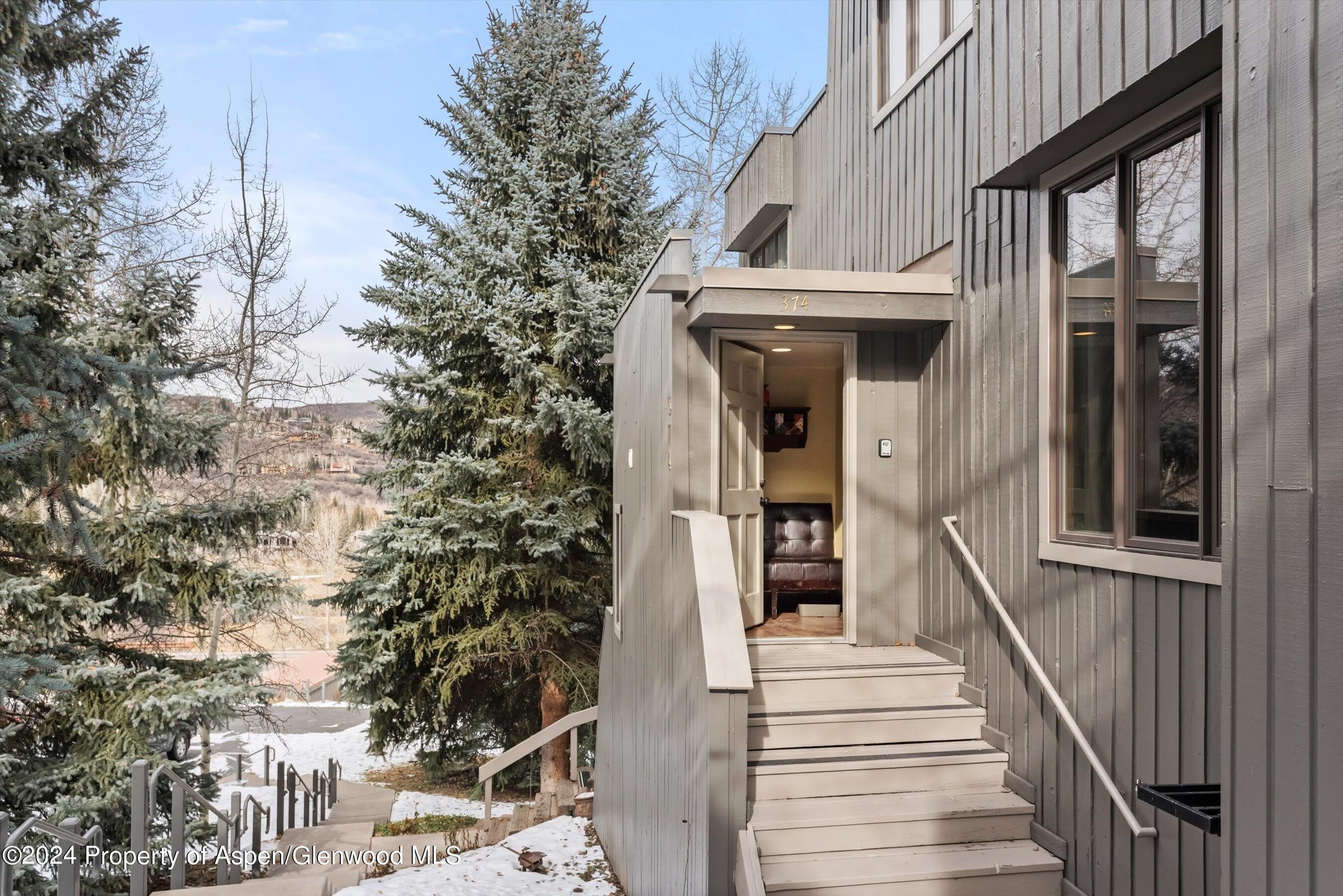 374 Meadow Ranch Road – photo 2