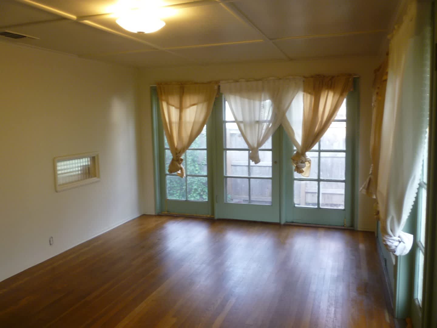 3 Bedroom plus bonus room! Close to Enloe, CSUC and Downtown – photo 5