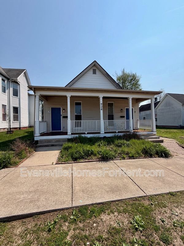 924 Southeast 6th Street – photo 1