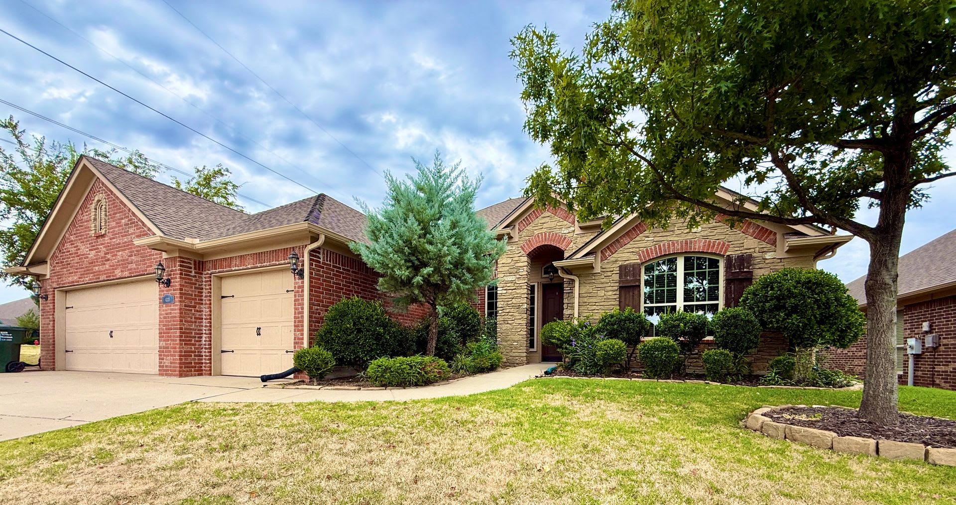 Executive Home in Carrington – photo 1