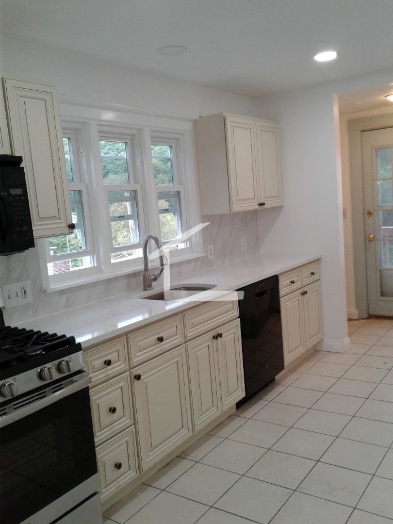 8 Bedroom No Broker Fee – photo 4