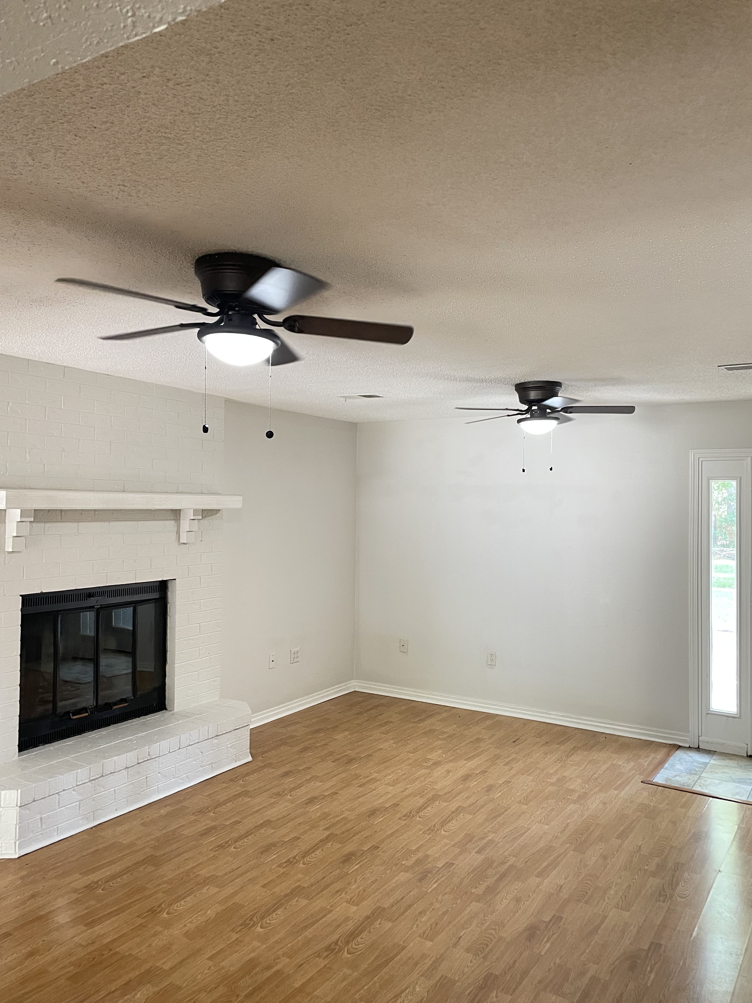 212 Lexington Dr – photo 2