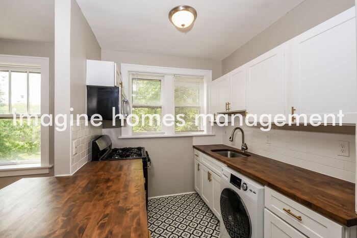 4547 Flora Avenue – photo 5