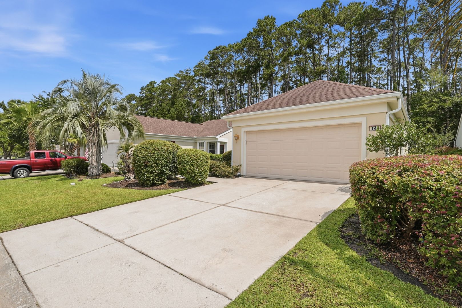 "Charming 2-Bedroom Oasis with 2 Full Baths at 149 Lazy Daisy Drive, in Sun City!" – photo 3