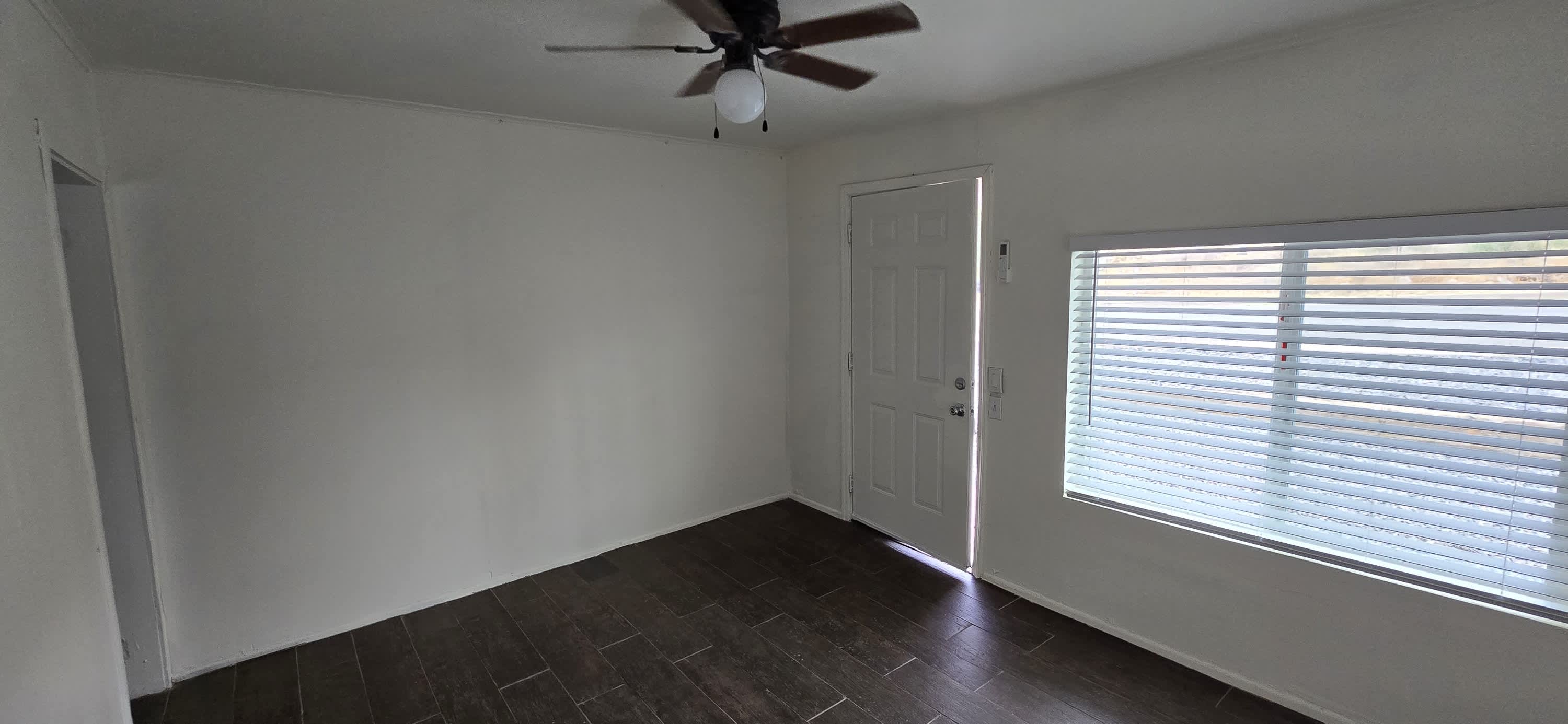 940 South Stone Avenue – photo 3