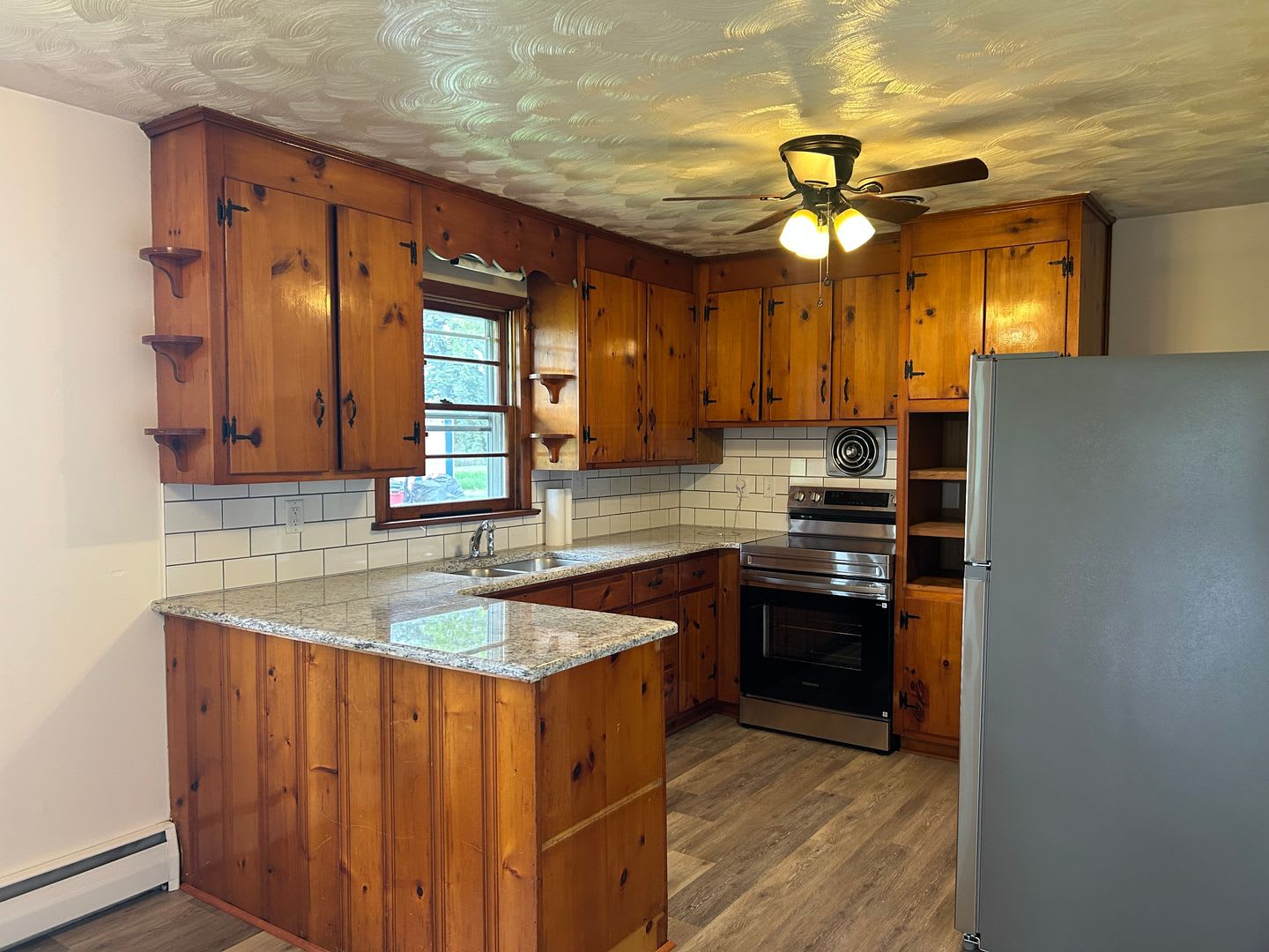 Lovely Single-Family Home – photo 5
