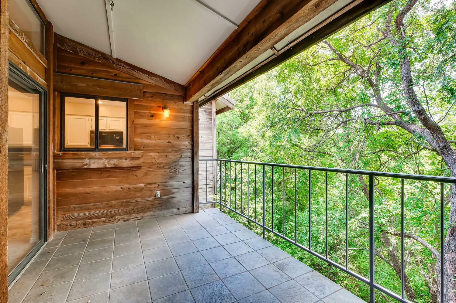 8200 Neely Drive – photo 2