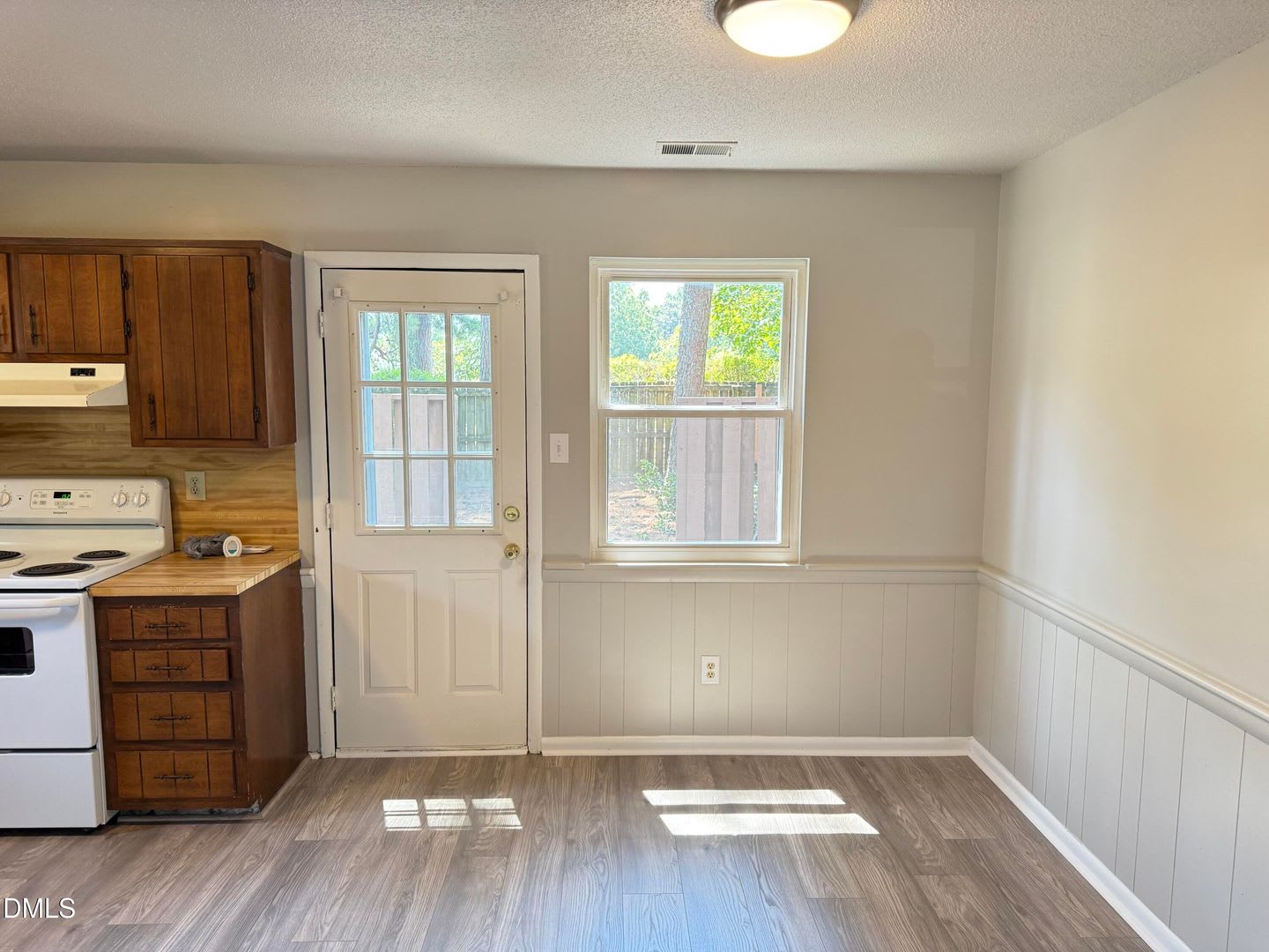 4401 Bleeker Court – photo 4