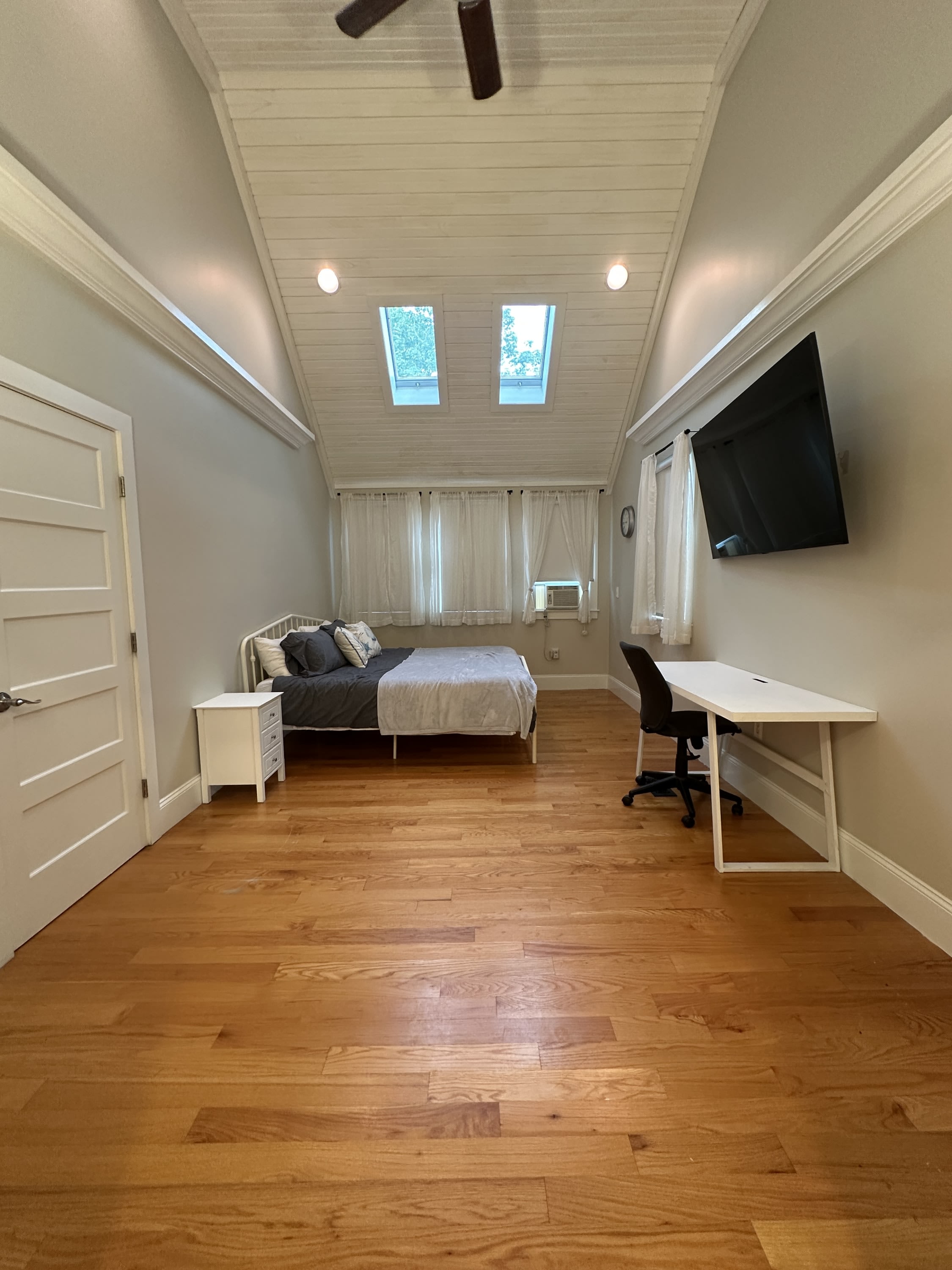 183 Babcock Street – photo 5