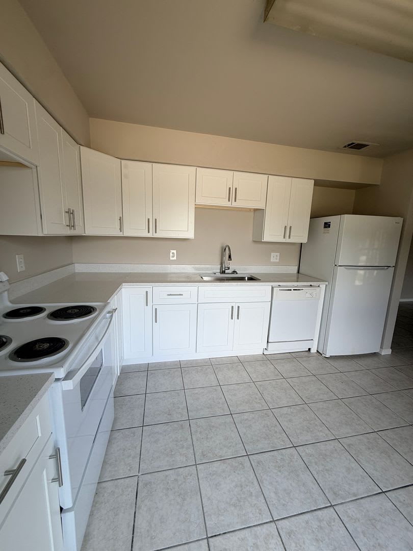 5483 Decatur – photo 4