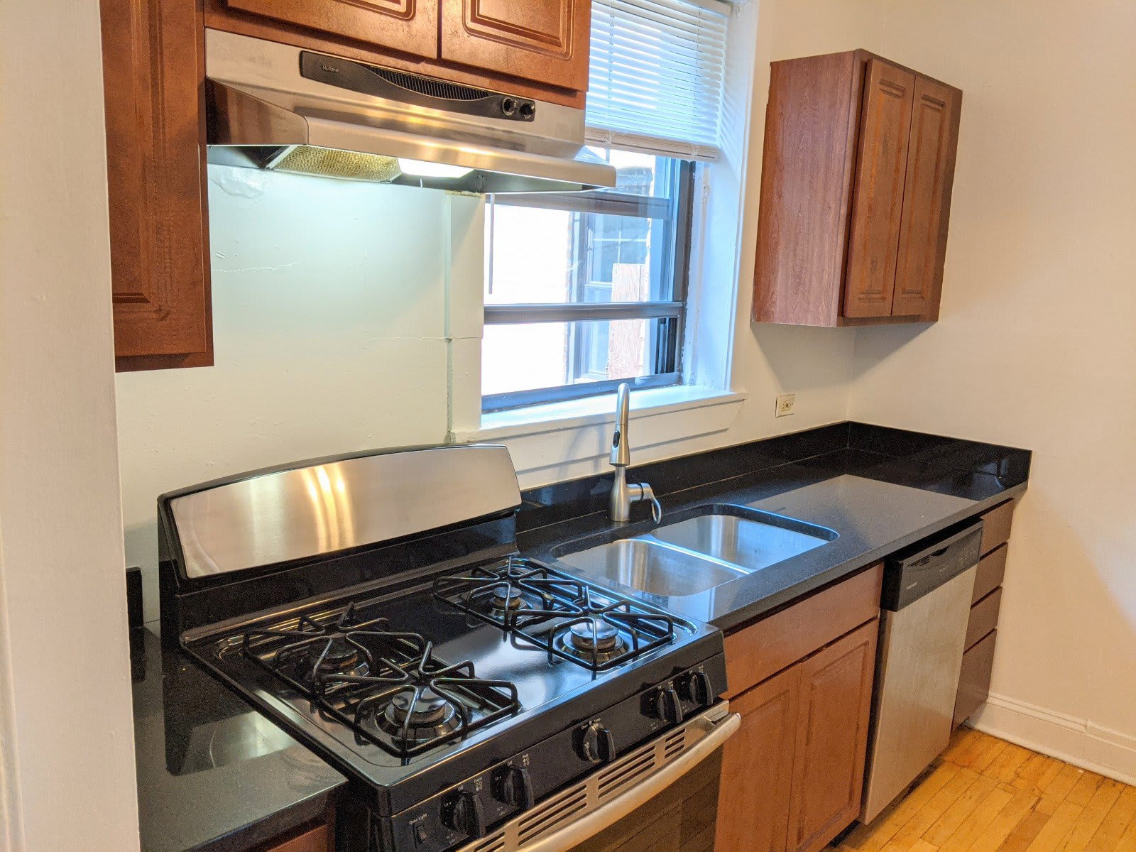 800 Sherman Avenue – photo 3