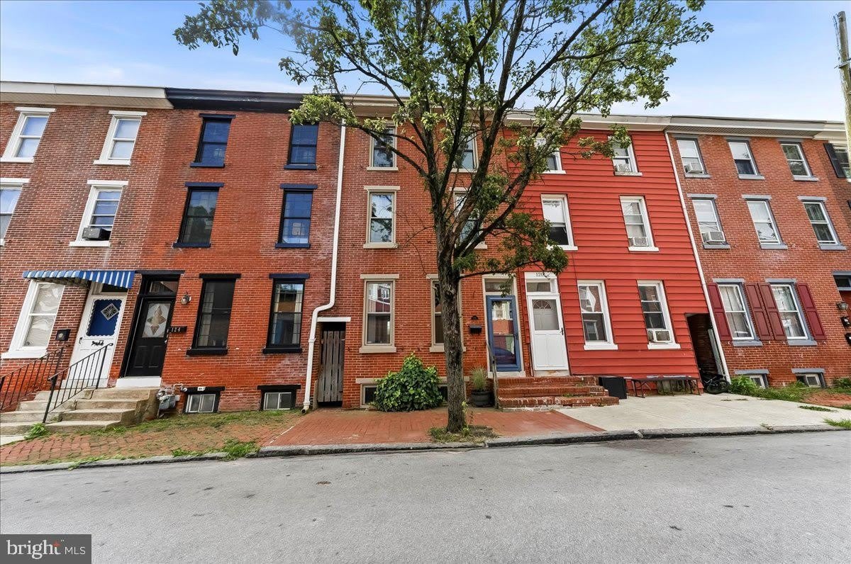 122 E MINER Street – photo 1