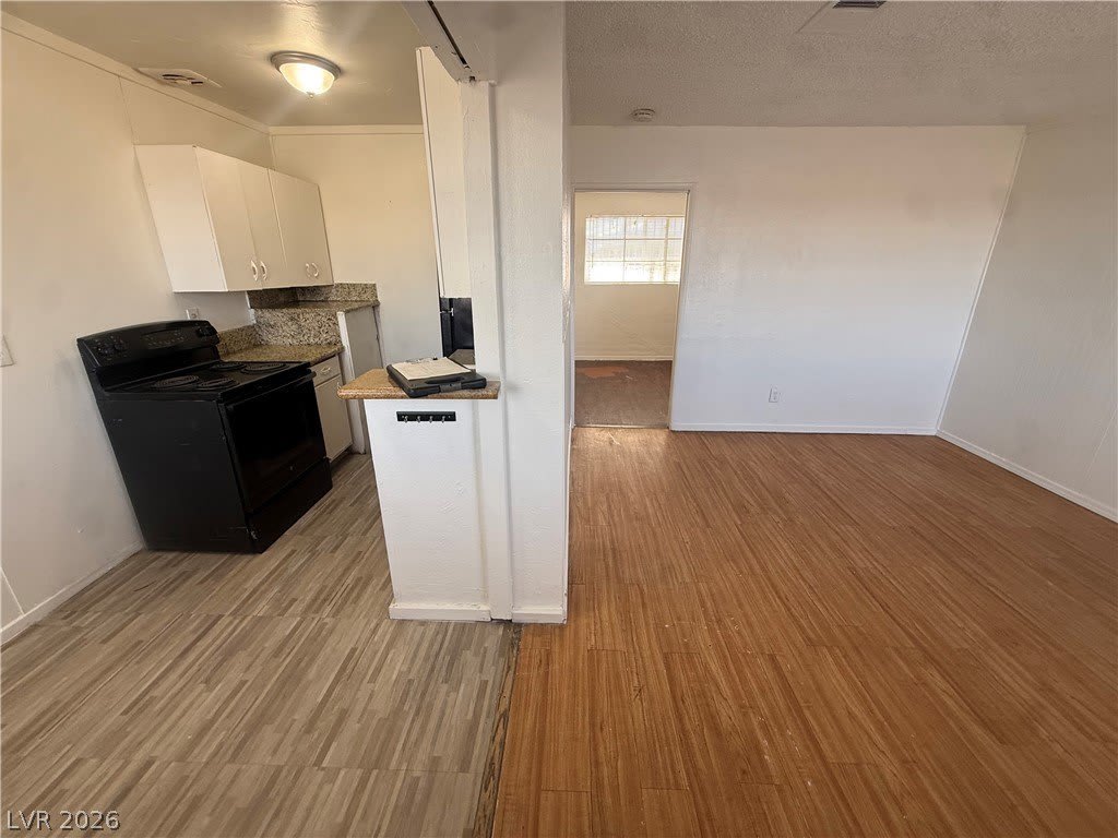 708 Jackson Avenue – photo 2