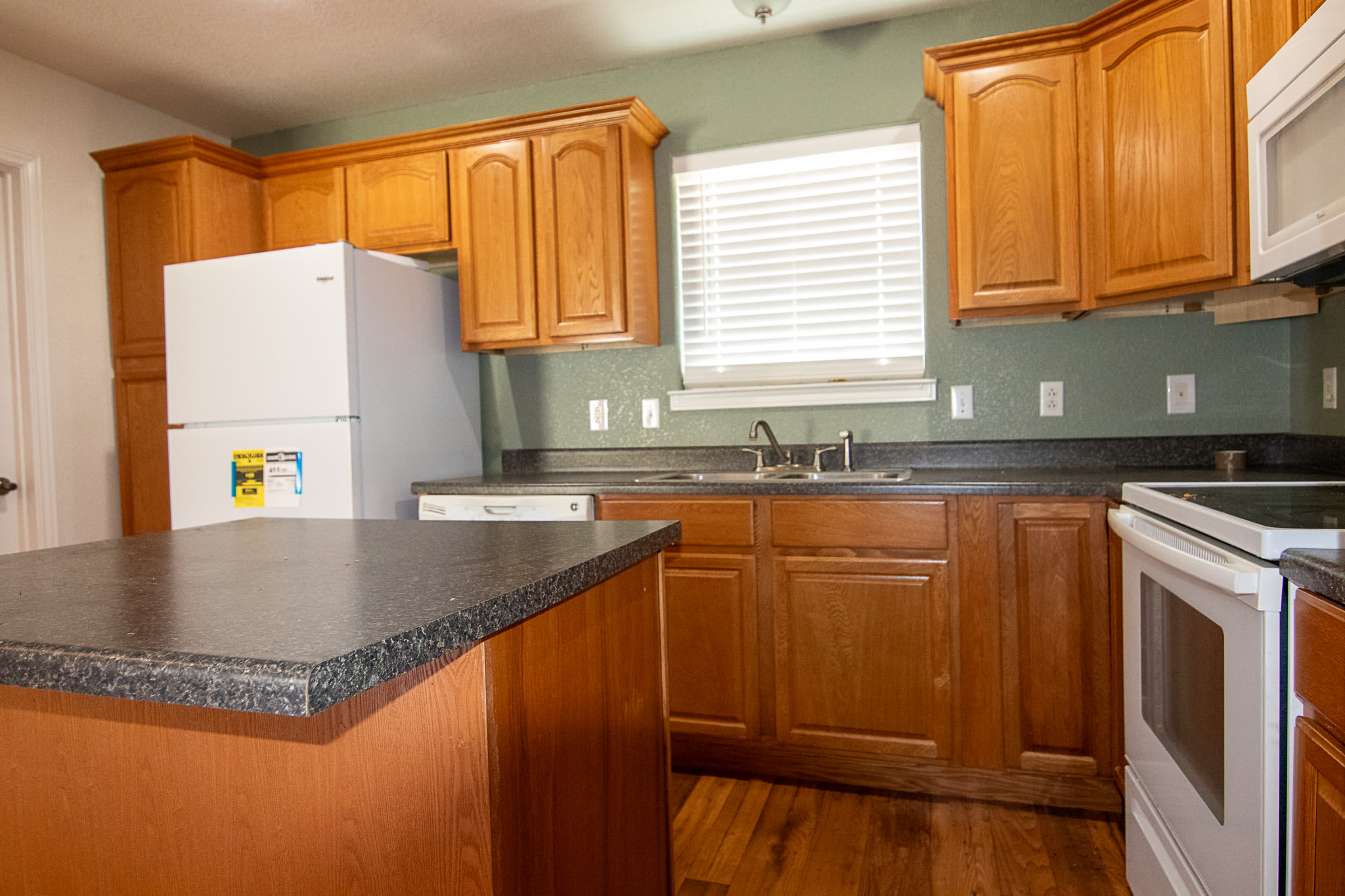 655 Mitchell Street – photo 3