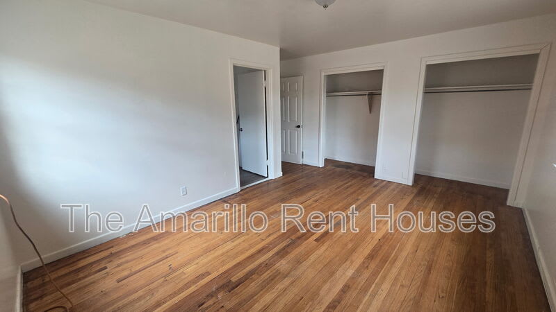 3300 Fleetwood Drive – photo 2