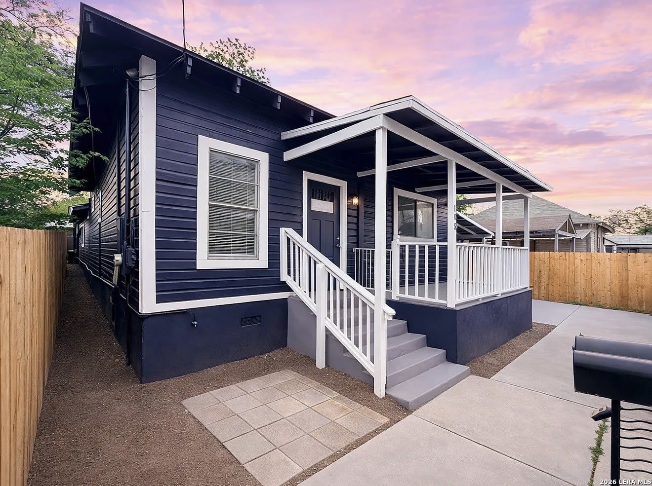 105 Dewitt – photo 4