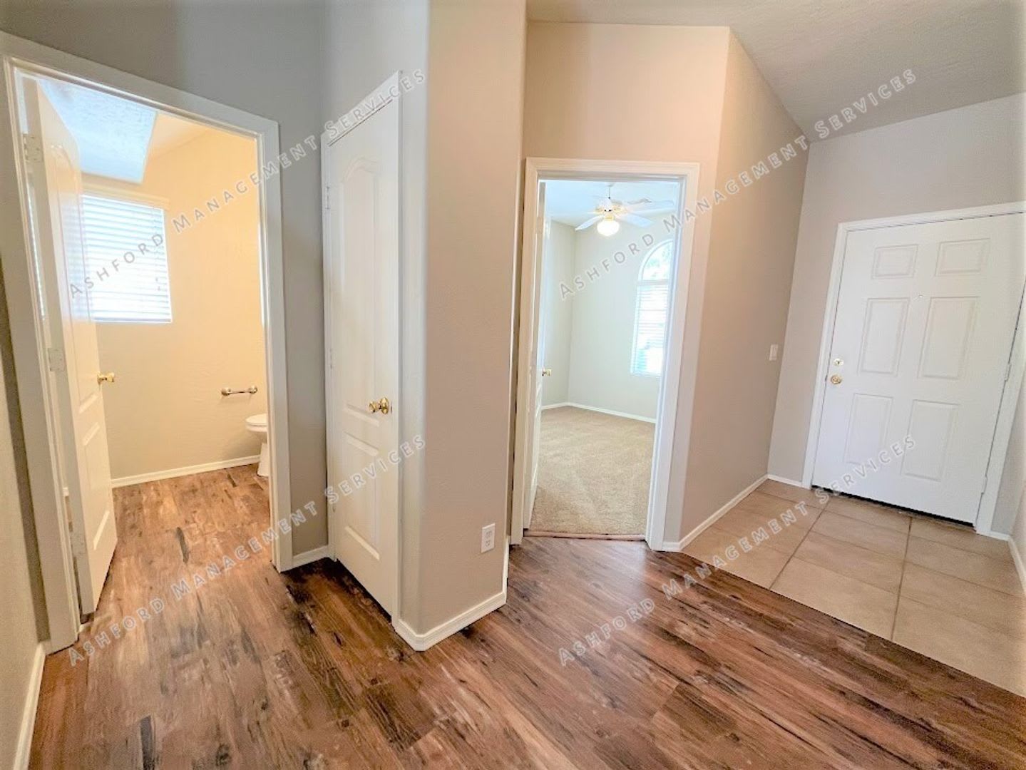 Spacious 4 bedroom plus loft in Tolleson – photo 4