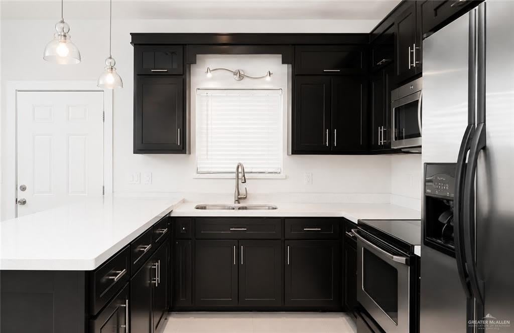 1219 White Oak Drive – photo 4
