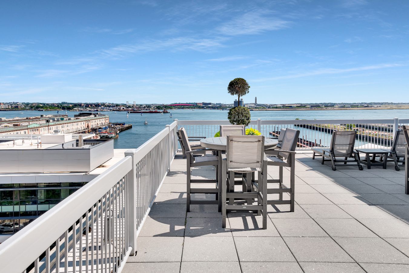 Park Lane Seaport – photo 2