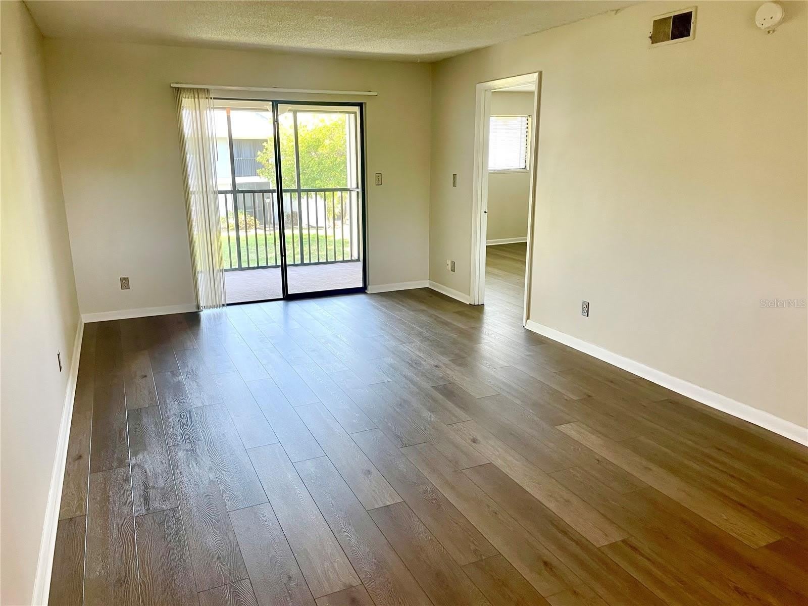 6033 34TH Street W – photo 3