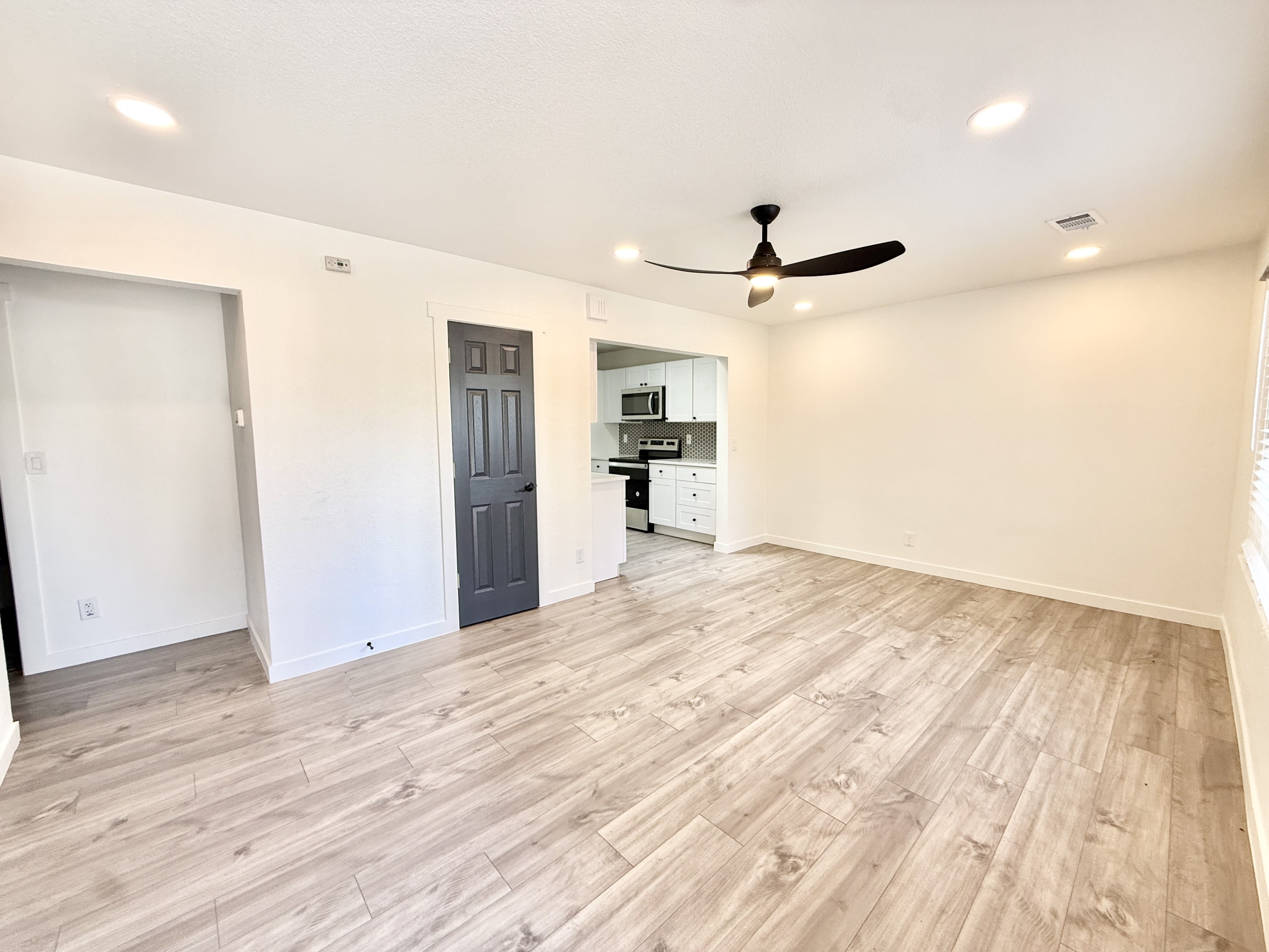 2442 Mountain View Drive – photo 3