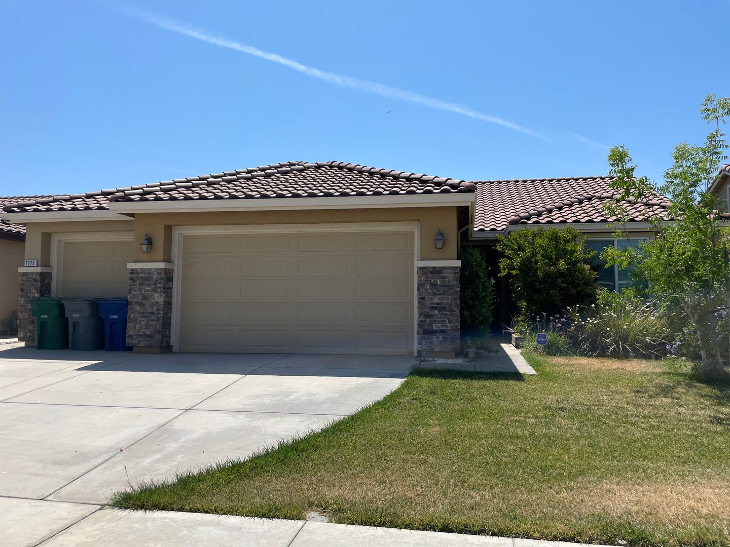COMING SOON – Beautiful 4-Bedroom, 3-Bathroom Home with Solar & 3-Car Garage! – photo 1